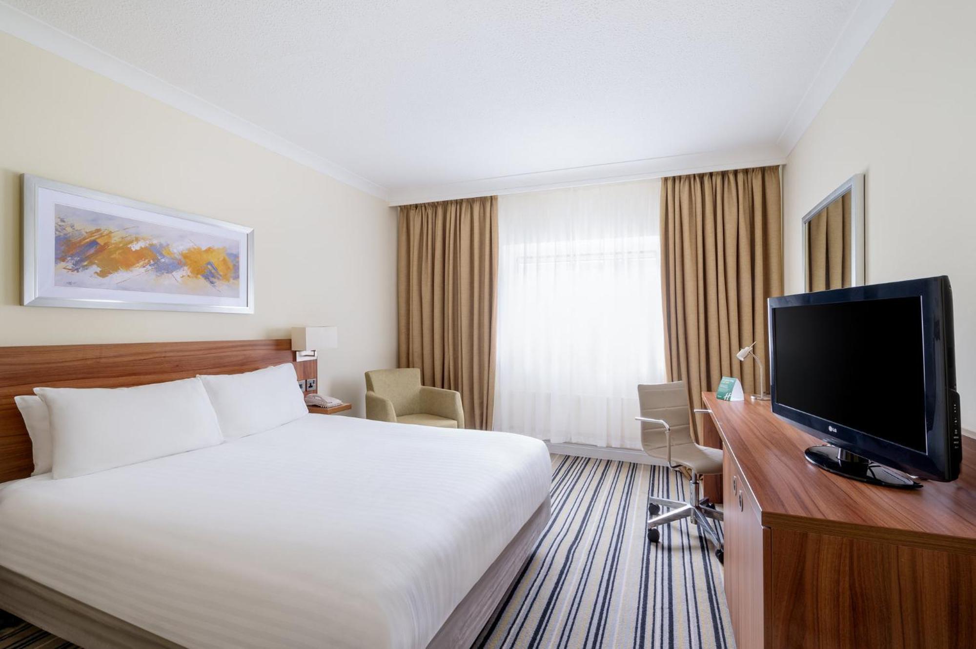 Holiday Inn Haydock By Ihg Buitenkant foto