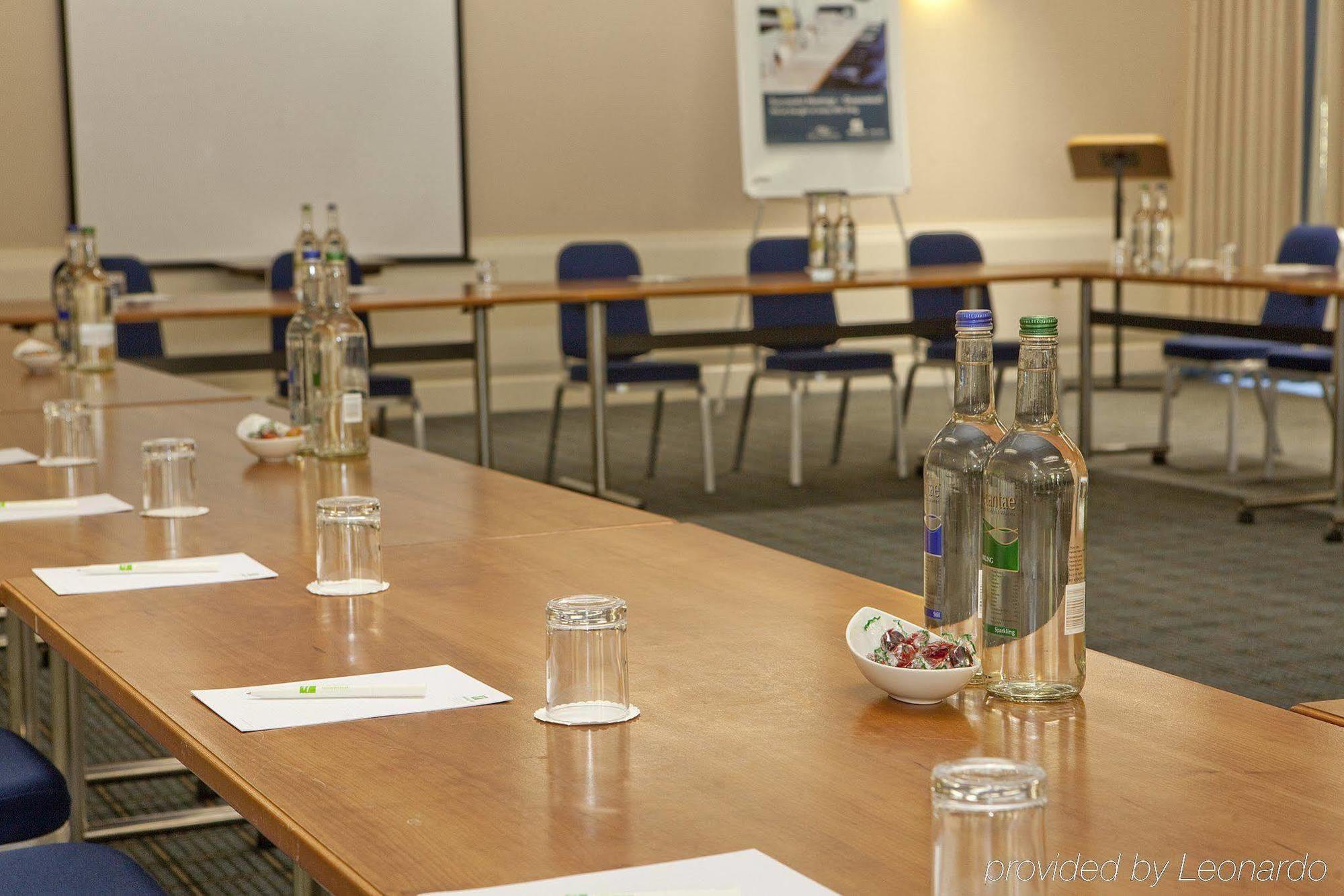 Holiday Inn Haydock By Ihg Buitenkant foto